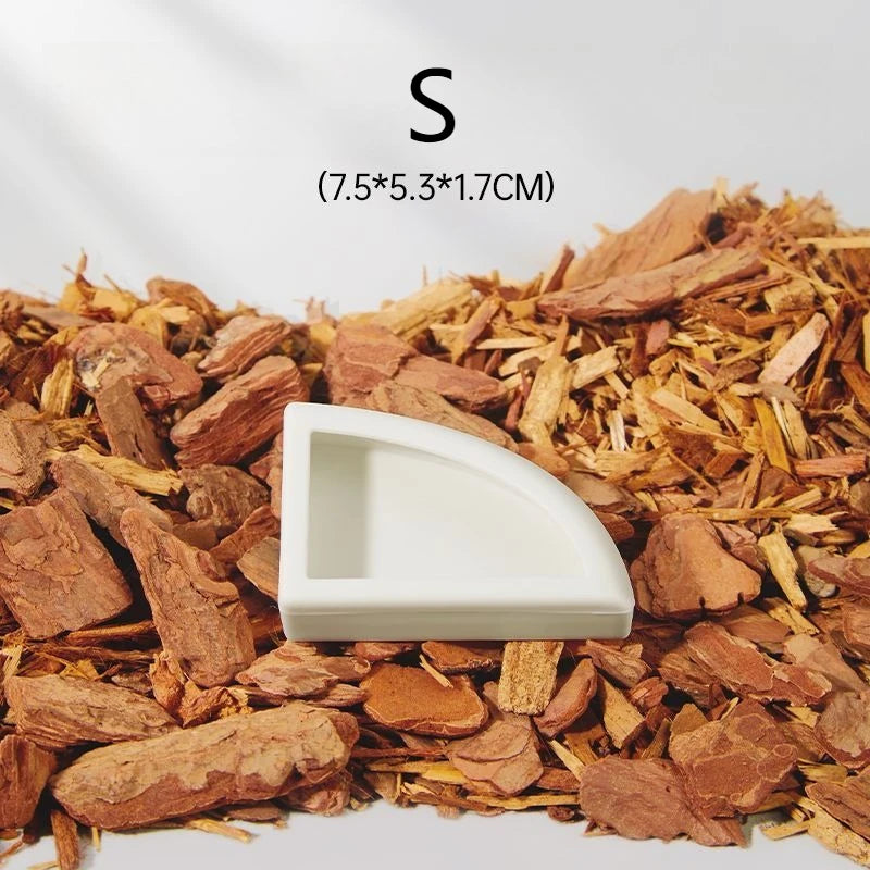 Special Feeding Bowls for Reptiles, Lizards, Hamsters, Anti-escape Mealworm Storage Containers, Pet Feeding Supplies